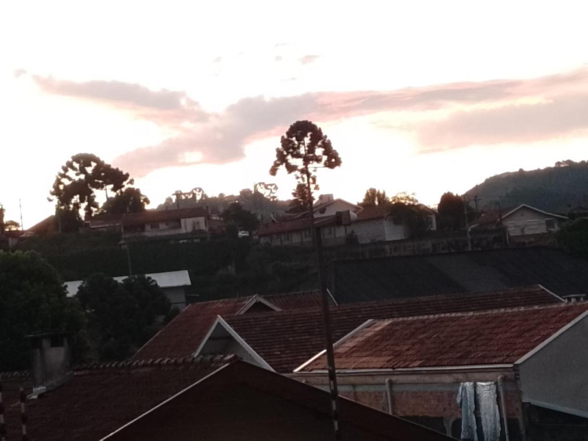 Quartos Para Hospedagem Da Casa Amarela Διαμέρισμα Campos do Jordão Εξωτερικό φωτογραφία